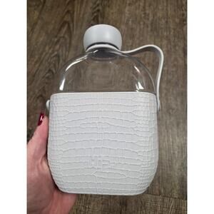 Hip Water Bottle - 650ml / 20oz Capacity White Plastic Canteen Hike Travel